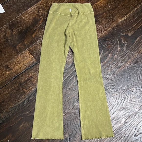 FP Movement Pants Flare Right On High Rise Olive Green - Picture 7 of 7